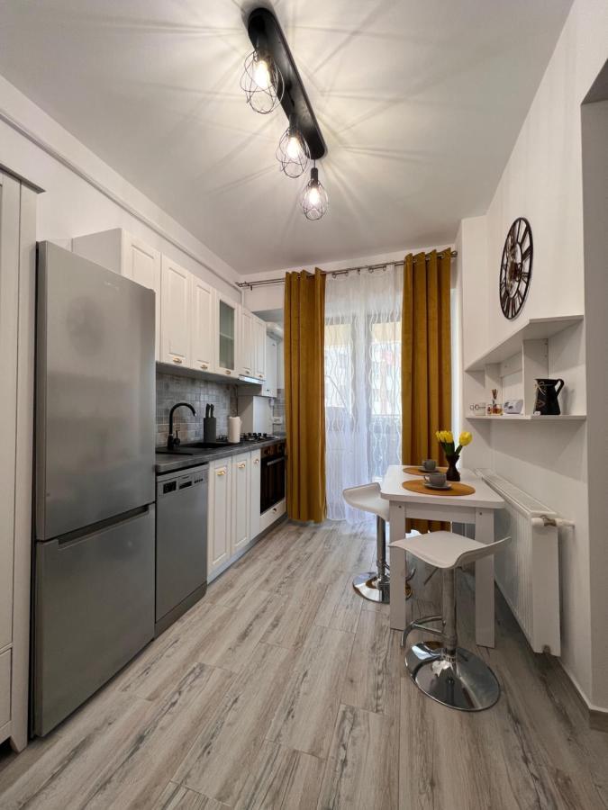 Td Apartments ยาช ภายนอก รูปภาพ