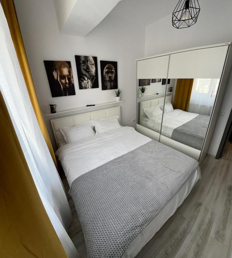 Td Apartments ยาช ภายนอก รูปภาพ